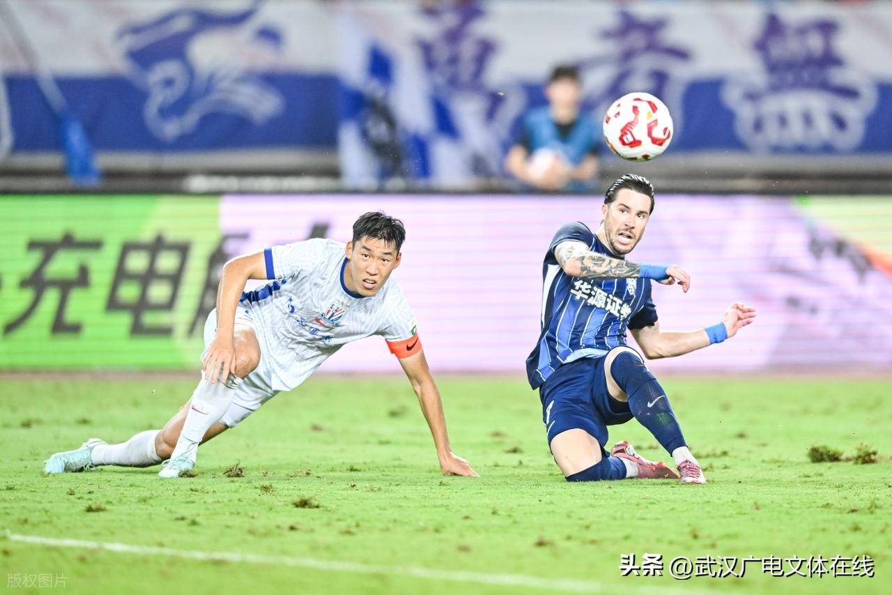 乐动官方网站-关键时刻武汉三镇备战CBA季后赛;主帅复盘细节曝光;信心回归;年轻球员得到机会的简单介绍